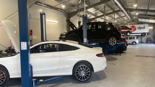 Check Engine Mercedes-Benz Cena